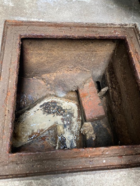 DrainFix HK 舊式磚砌渠井連老式鑄鐵入口管